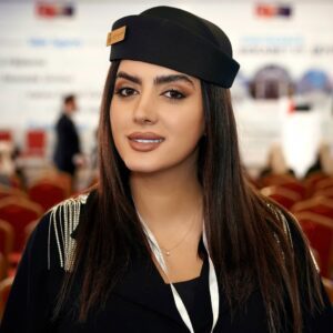 فروزان عزیزیان