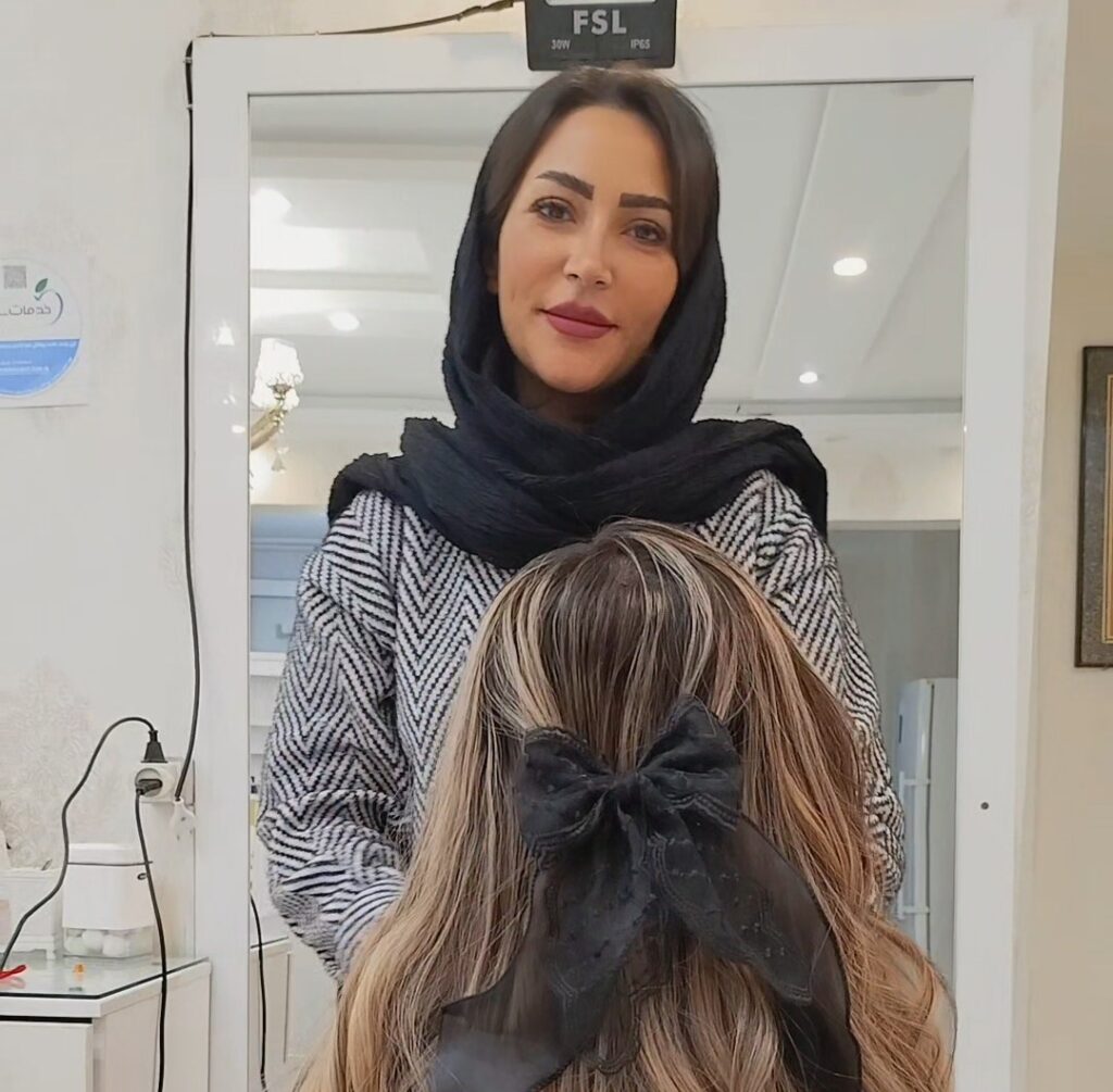 نیلوفر کریمی