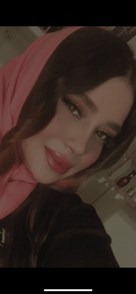 کاشت ناخن ماه