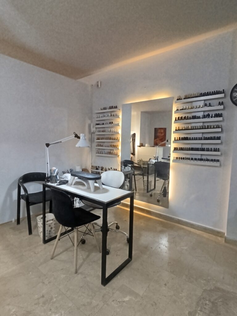 خدمات ناخن کیمیا