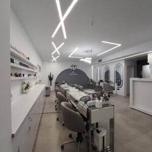 خدمات ناخن هدیه روشن