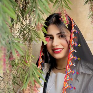 خدمات ناخن مانیا